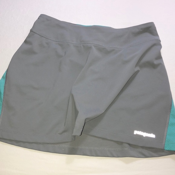 Patagonia small athletic skirt w/short, mint look! - Picture 2 of 8